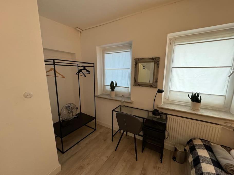 Chillout Apart 4 Bedrooms Варшава Экстерьер фото