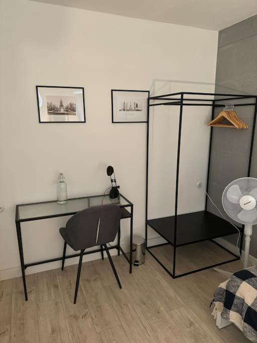 Chillout Apart 4 Bedrooms Варшава Экстерьер фото